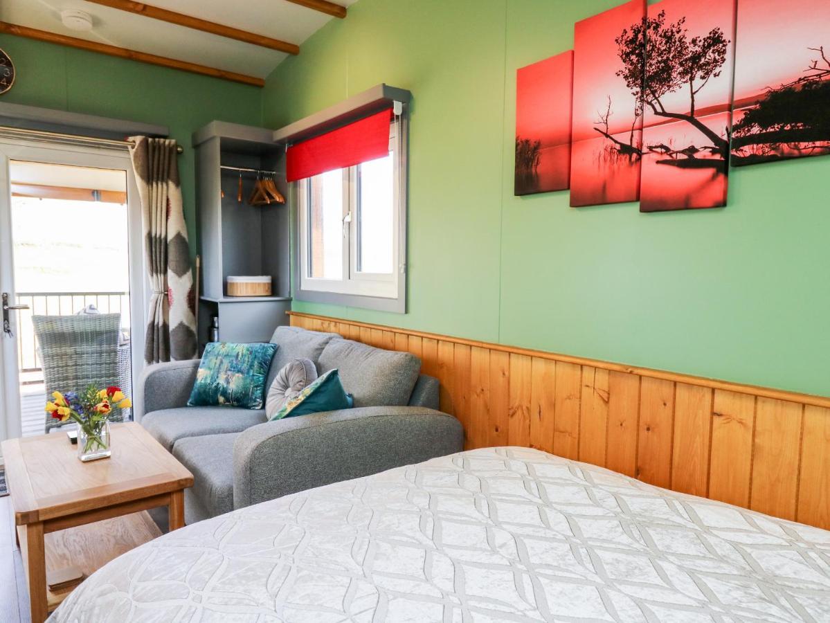 Wild Acre Villa Llangadog Luaran gambar