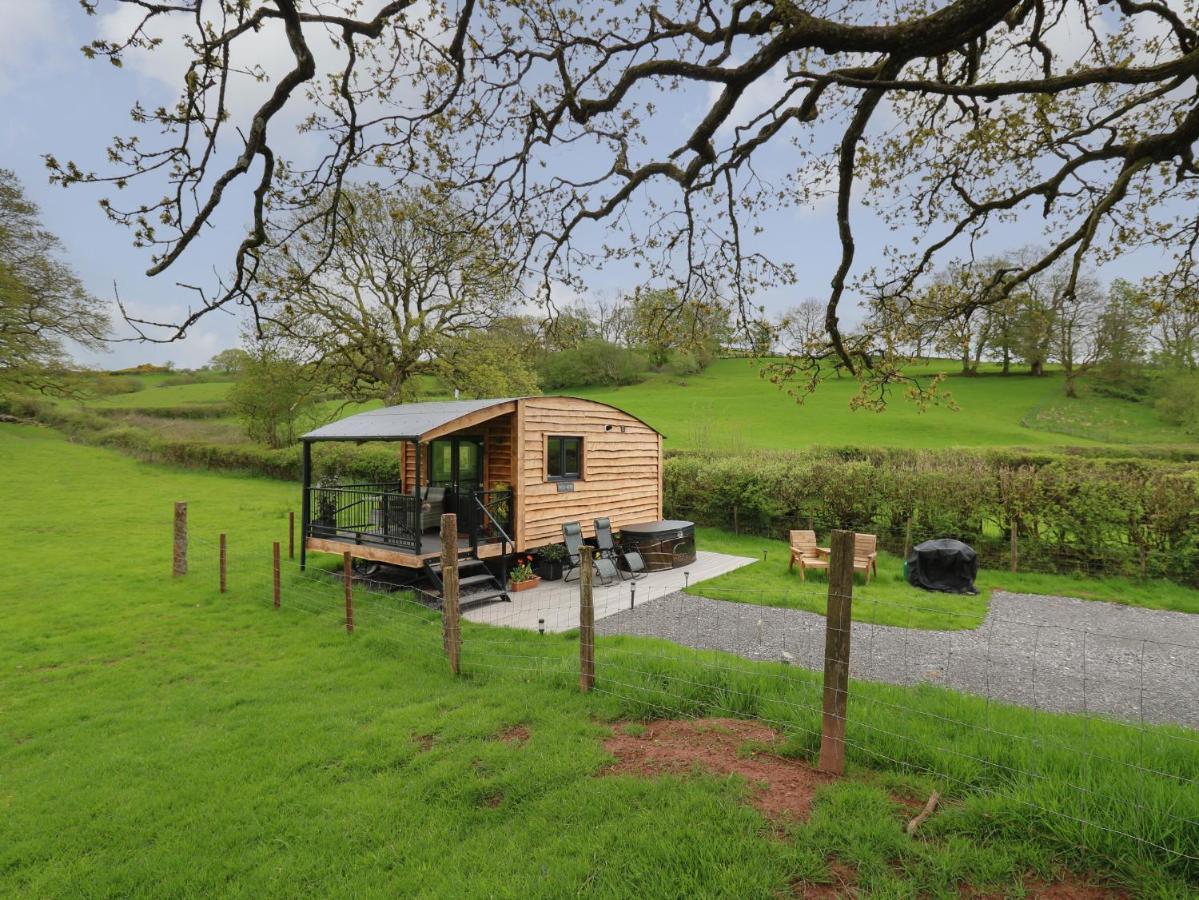 Wild Acre Villa Llangadog Luaran gambar